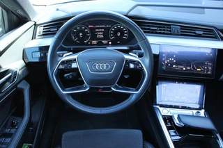 Audi e-tron Audi e-tron e-tron 55 QUATTRO ADVANCED 95 kWh PANO ORG NL - afbeelding nr 19