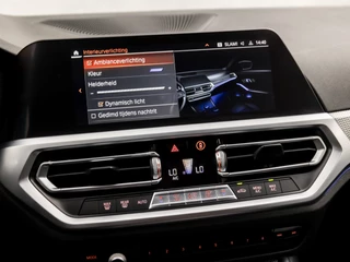BMW 3 Serie BMW 3 Serie 320i M Sport 184Pk Automaat (APPLE CARPLAY, M PAKKET, GROOT NAVI, SFEERVERLICHTING, LEDER/ACANTARA, SPORTSTOELEN, GETINT GLAS, PARKEERSENSOREN, NIEUWE APK, NIEUWSTAAT) - afbeelding nr 30