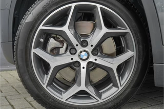 BMW X1 BMW X1 sDrive20i High Executive X-Line Camera Leer Head-Up - afbeelding nr 21