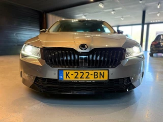 Škoda Superb Skoda Superb Combi 2.0 TDI Laurin & Klement Pano 190pk DSG - afbeelding nr 49