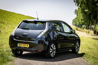 Nissan Leaf Nissan LEAF Tekna 30 kWh | Nap | Vol opties | Camera | Leer - afbeelding nr 17