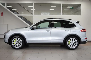 Porsche Cayenne Porsche Cayenne 3.0 S E-Hybrid Org NL 2e Eig Pano BOSE 20