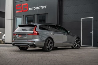 Volvo V60 Volvo V60 2.0 T6 340PK AWD R-Design Head Up|360|Pano|Bomvol! - afbeelding nr 7