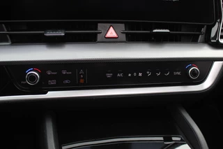 Kia Sportage Kia Sportage 1.6 T-GDi Plug-in Hybrid AWD DynamicPlusLine / Trekhaak / Panoramadak / Camera / 19'' / Matrix LED / Keyless / Virtual Cockpit / Dodehoek / DAB / Stuurverwarming - afbeelding nr 26