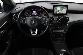 Mercedes-Benz CLA Mercedes-Benz CLA-klasse Shooting Brake 180 Business Solution | Stoelverwarming |  Full LED | Half leder | Sportstoelen | Camera | Trekhaak | Navigatie | Park Assist | Cruise control | Airco | Bluetooth - afbeelding nr 3