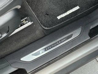Land Rover Range Rover Velar Land Rover Range Rover Velar 2.0 I4 AWD R-DYNAMIC HSE, NL AUTO, NAP, BTW AUTO, EURO 6, PANO, LEDER, NAVI, MERIDIAN, VIRTUAL, LUCHTVERING, STOELVERWARMING, ELEKTRISCHE STOELEN - afbeelding nr 67