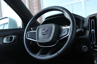 Volvo XC40 ➡️ Volvo XC40 1.5 T5 Recharge Inscription 262 pk | 1e eigenaar | 19 inch | Camera | Dakraam | LED | DAB | Trekhaak | Voorruit verwarming | Telefoon lader | NL auto | inc BTW | - afbeelding nr 19