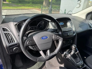 Ford Focus Ford Focus 1.0 Titanium Airco/Lichtmetalen velgen/Navi/Parkeersensoren - afbeelding nr 12