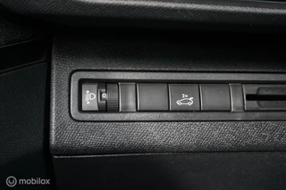Peugeot 5008 Peugeot 5008 1.2 PureTech Allure/Pano/Navi/7 persoon/ - afbeelding nr 36