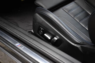 BMW 2 Serie BMW 2 Serie Coupé 220i High Executive M Sport | Schuif-/Kanteldak | 19'' Velgen | Elektrisch vers. Stoelen + Memory | Camera | CarPlay | - afbeelding nr 8