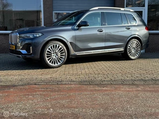 BMW X7 BMW X7 xDrive40i HIGH EXE PANO/LEDER/NAVI/LASER - afbeelding nr 1