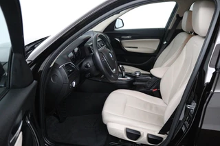 BMW 1 Serie BMW 1-serie 118i High Executive Automaat (GROOT-NAVIGATIE, STOELVERWARMING, LED, LEDER, CAMERA, GOED ONDERHOUDEN) - afbeelding nr 23