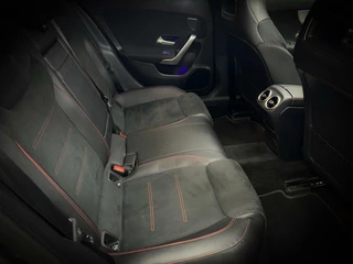 Mercedes-Benz CLA Mercedes CLA-klasse 180 AMG | Camera | Pano | Sfeer | Nap - afbeelding nr 24