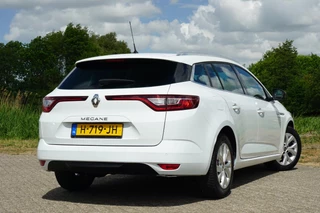 Renault Mégane Estate Renault Mégane Estate 1.3 TCe 140pk Limited - Blanc Glacier - 158dkm - Keurig - afbeelding nr 6