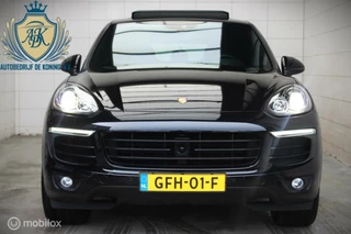 Porsche Cayenne Porsche Cayenne 3.0 S E-Hybrid Platinum Pano,ACC,Luchtvering - afbeelding nr 2