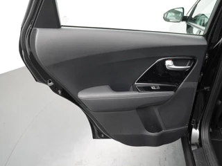 Kia Niro Kia Niro 1.6 GDi Hybrid DynamicLine - Navigatie - Camera - Climate control - Cruise control - All Season - Fabrieksgarantie tot 09-2026 - afbeelding nr 38