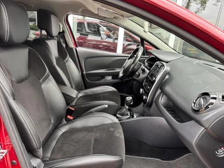 Renault Clio Renault Clio Estate 1.2 TCe 120 PK Intens | Automaat | Halfleer | Camera | LED - afbeelding nr 24
