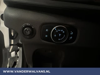 Ford Transit Ford Transit 2.0 TDCI 131pk L3H2 Euro6 Airco | Camera | Navigatie | Apple Carplay | Stoelverwarming Cruisecontrol, Android auto, Verwarmde voorruit, Parkeersensoren, Bijrijdersbank, 2500kg trekvermogen - afbeelding nr 18