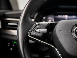 Škoda Scala (VIRTUAL COCKPIT, APPLE CARPLAY, GROOT NAVI, CLIMATE, STOELVERWARMING, SPORTSTOELEN, CAMERA, LED KOPLAMPEN, GETINT GLAS, PARKEERSENSOREN, NIEUWSTAAT) - afbeelding nr 19