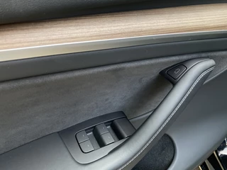Tesla Model Y Tesla Model Y RWD 58 kWh - afbeelding nr 20