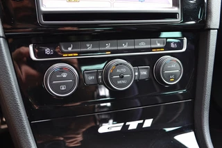Volkswagen Golf Volkswagen Golf 2.0 TSI GTI Clubsport 265PK Dynaudio/Camera/19''/DSG - afbeelding nr 42