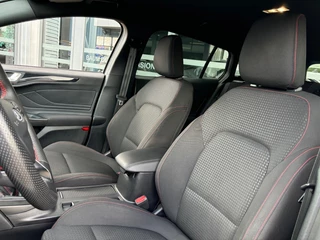 Ford Focus Ford Focus 1.0 ST LINE X AIRCO NAVI PDC-CAMERA360 STOELVERW. - afbeelding nr 14