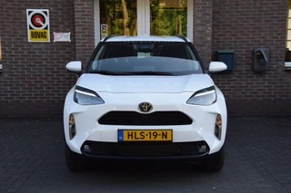 Toyota Yaris Toyota Yaris 1.5 HYBRID NIEUW! AUTOMAAT/CAMERA/ADAP. CRUISE/ - afbeelding nr 4