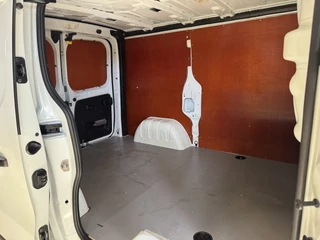 Opel Vivaro Opel Vivaro 1.6 CDTI L1H1 Sport EcoFlex 3-pers | Navi | Imperial | Trekhaak | Cruise | PDC achter - afbeelding nr 8