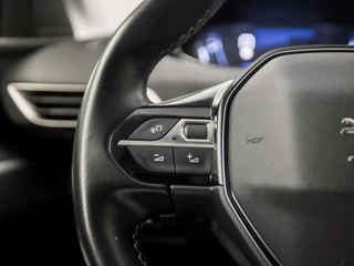 Peugeot 5008 (APPLE CARPLAY, GROOT NAVI, TREKHAAK, LEDEREN SPORTSTOELEN, 360 CAMERA, ADAPTIVE CRUISE, GETINT GLAS, PARKEERSENSOREN, NIEUWE APK, NIEUWSTAAT) - afbeelding nr 19
