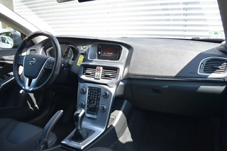 Volvo V40 Volvo V40 2.0 D2 NORDIC+ / P.CAM. / STOEL+VOORRUIT VERW. / STANDKACHEL - afbeelding nr 37
