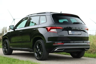 Škoda Karoq Skoda Karoq 1.5 TSI / 150 PK / DSG / Sportline / Black Edition / Panorama / Virtual Cockpit / Camera / Cruise Control / Trekhaak / 18