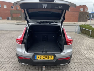 Volvo XC40 Navigatie Trekhaak 2000 kg Panoramadak ACC Leder Elek stoelen Pilot Assist Standkachel 360 Camera Apple Carplay NL Auto - afbeelding nr 8