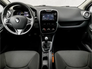 Renault Clio (NAVIGATIE, GETINT GLAS, BASS REFLEX, PARKEERSENSOREN, SPORTSTOELEN, LM VELGEN, PARKEERSENSOREN, CRUISE, NIEUWE APK, NIEUWSTAAT) - afbeelding nr 6