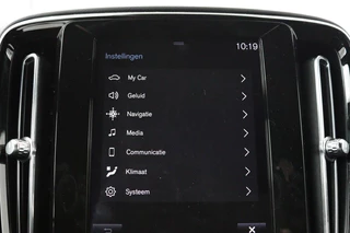 Volvo XC40 Volvo XC40 1.5 T3 R-Design | Stoel & stuurverwarming |  Trekhaak | Camera | Navigatie | Achterbankverwarming | Leder/Alcantara | Full LED - afbeelding nr 27