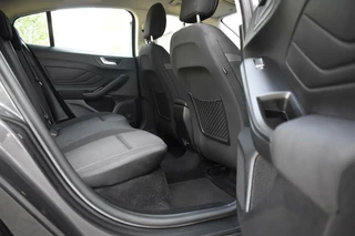 Ford Focus Ford Focus 1.0 EcoBoost Hybrid Trend Edition Business|1e Eigenaar|CAMERA|PDC|CARPLAY|NAVI|CRUISE - afbeelding nr 36