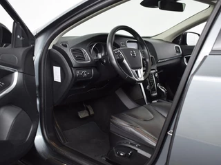 Volvo V40 Volvo V40 Cross Country 1.5 T3 Summum | Leder • Standkachel • Keyless • Goed onderhouden - afbeelding nr 8