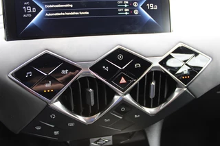 DS DS 3 DS DS 3 Crossback E-Tense Performance Line+ 50 kWh | Head-up | Camera | Cruise control | Stoelverwarming - afbeelding nr 31