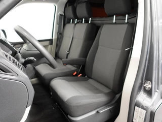 Volkswagen Transporter Volkswagen Transporter 2.0 TDI L1H1 Airco Cruise control Trekhaak Parkeersensoren 3-zits Sidebars Euro6 - afbeelding nr 11