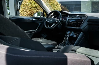Volkswagen Tiguan Volkswagen Tiguan 1.4 TSI eHybrid R-Line|PANO|ACC|TREKHAAK - afbeelding nr 18