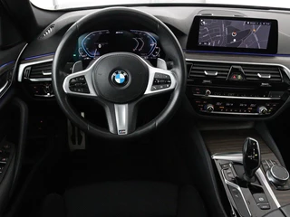 BMW 5 Serie BMW 5-serie 530e iPerformance M-sport | Schuifdak | Camera | Alcantara | Stoelverwarming | Carplay | Elektrische sportstoelen | Full LED | Navigatie | Live Cockpit - afbeelding nr 3