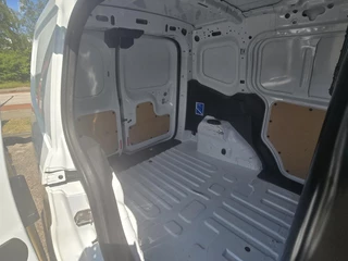 Ford Transit Courier Ford Transit Courier 1.5 TDCI Limited | SCI | 100pk | Navigatie | Cruise control | Climate control - afbeelding nr 12