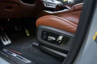 BMW X5 BMW X5 xDrive50e M Sport Pro M Perf. Seats B&W Massage 22'' - afbeelding nr 27