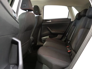 Volkswagen Polo Volkswagen Polo 1.0 TSI Highline Business R | Panoramadak | Parkeersensoren | - afbeelding nr 15