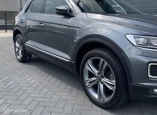 Volkswagen T-Roc Volkswagen T-Roc 1.5 TSI DSG Sport 150PK/PANO/VIRTU - afbeelding nr 18