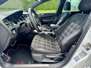 Volkswagen Golf Volkswagen Golf 2.0 TSI GTI Performance Aut. (Pano/ACC/ECC) - afbeelding nr 17