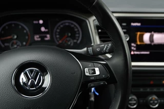 Volkswagen T-Roc Volkswagen T-Roc 1.0 TSI Style Business Navi Clima CarPlay  ACC Getint glas 17-Inch Nl-Auto NAP! - afbeelding nr 11