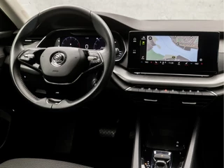 Škoda Octavia Automaat (APPLE CARPLAY, GROOT NAVI, VIRTUAL COCKIT, CAMERA, STOELVERWARMING, SPORTSTOELEN, LED KOPLAMPEN, CRUISE, PARKEERSENSOREN, NIEUWE APK, NIEUWSTAAT) - afbeelding nr 7