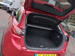 Mazda CX-3 2.0 SkyActiv-G 120pk Sportive | Origineel NL | Clima | Cruise | Pdc | Stoelverwarming | Licht+Regensensor | Privacy Glass | 18''lm | Trekhaak - afbeelding nr 35