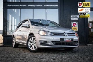 Volkswagen Golf - 147882686-0