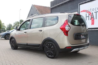 Dacia Lodgy Dacia Lodgy 1.3 TCE 130pk STEPWAY 7-PERS. Airco Navi bluetooth Cruise Camera erg mooi!! - afbeelding nr 2